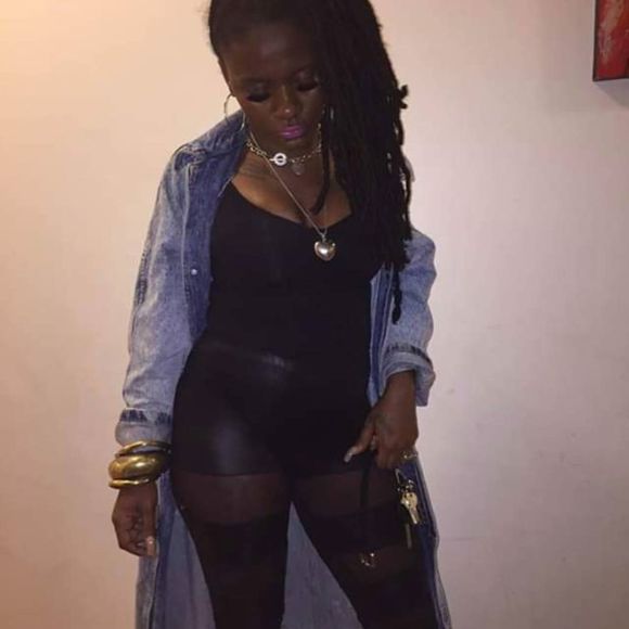 Meet your Posher, Myriah - Picture 1 of 1